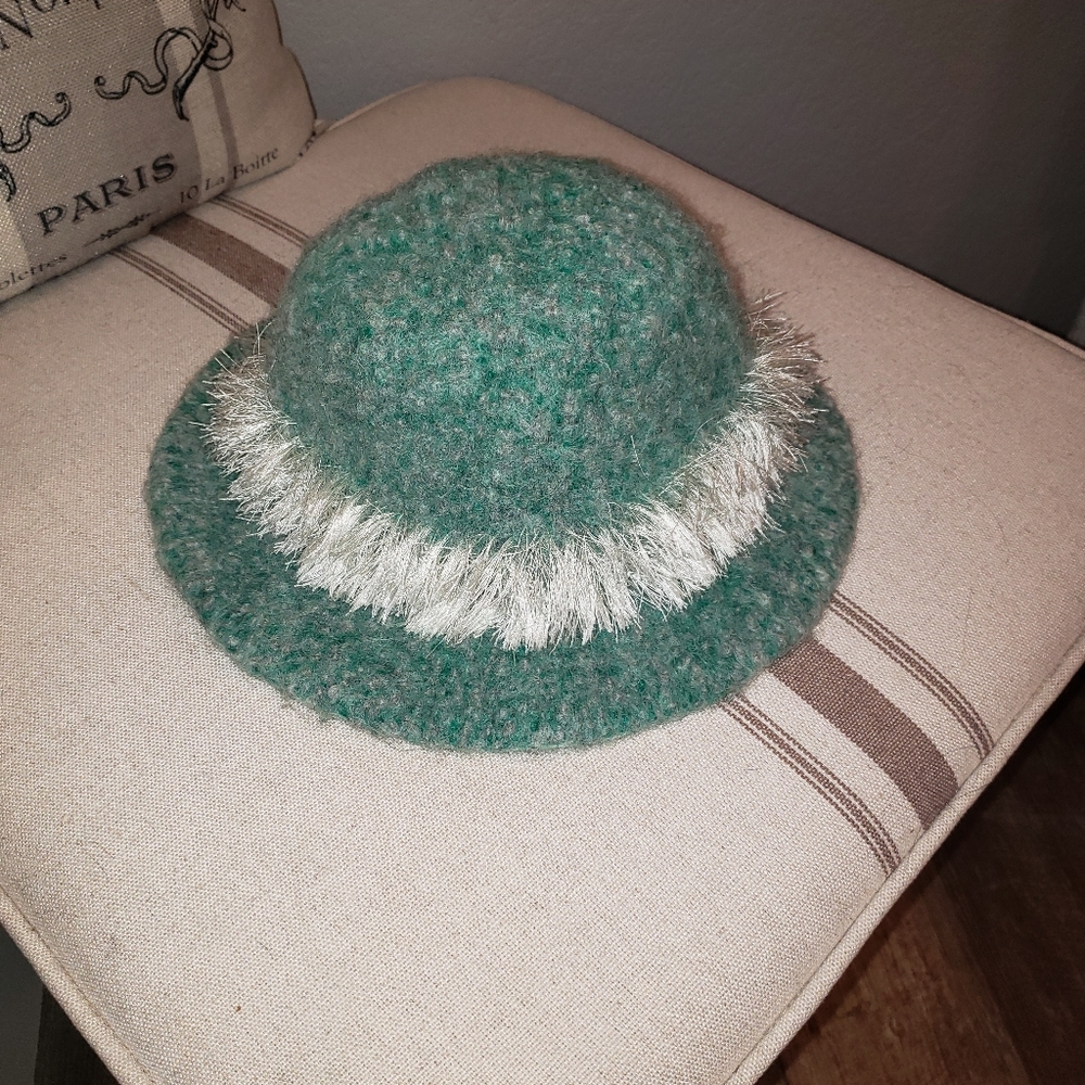 Artisan Wool hat NWOT